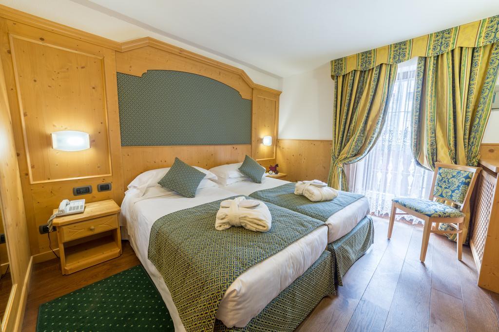 Excelsior Planet Hotel Бройл-Червиня Екстериор снимка