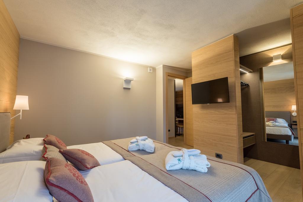 Excelsior Planet Hotel Бройл-Червиня Екстериор снимка