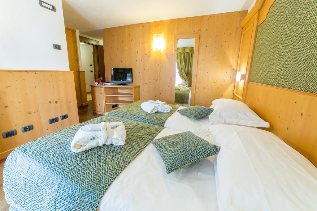 Excelsior Planet Hotel Бройл-Червиня Екстериор снимка