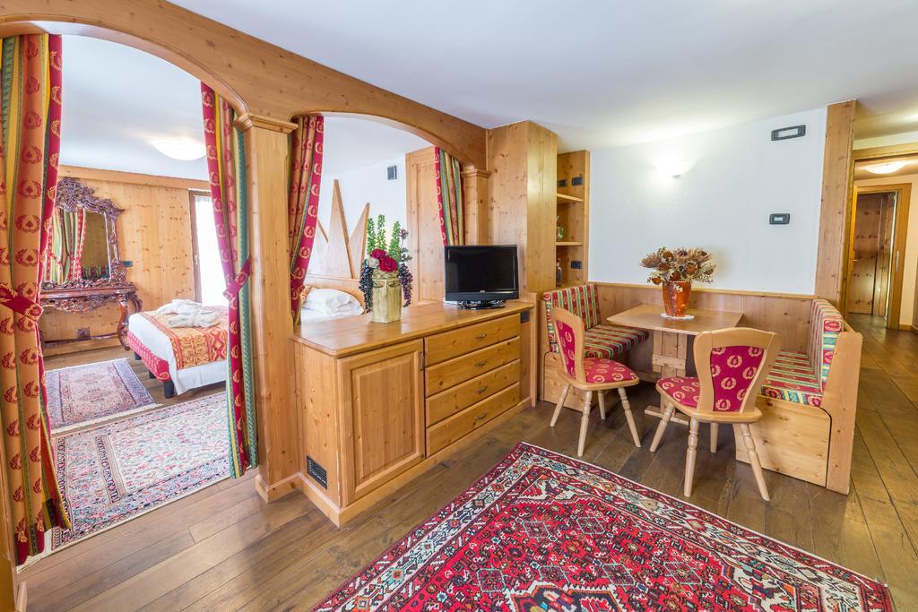 Excelsior Planet Hotel Бройл-Червиня Екстериор снимка