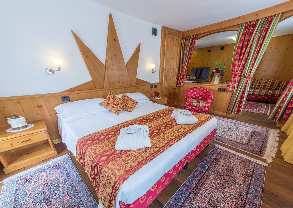 Excelsior Planet Hotel Бройл-Червиня Екстериор снимка