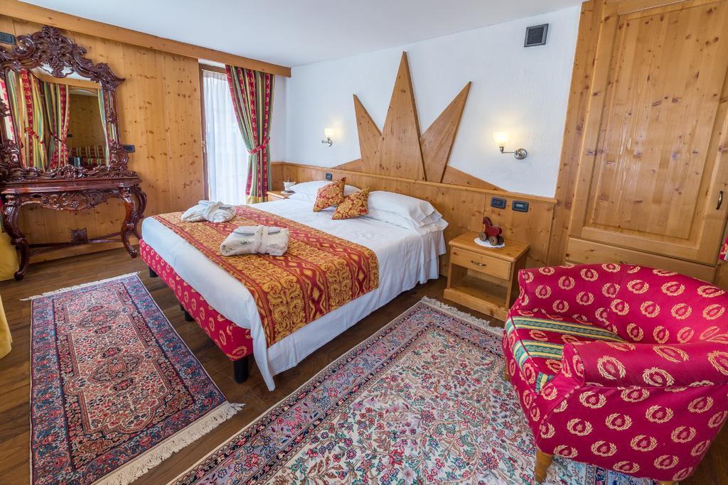 Excelsior Planet Hotel Бройл-Червиня Екстериор снимка